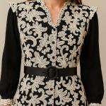 Siyah Üzeri Beyaz Dantel Elbise – Kemerli, Hakim Yaka, Astarlı